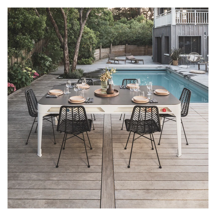 Cornilleau HYPHEN Outdoor Pool Table - White Frame / Dark Grey Cloth - Image 3