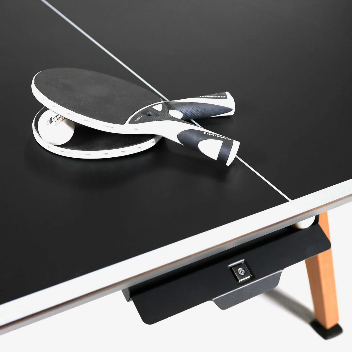 Cornilleau Lifestyle Black Outdoor Table Tennis Table - Image 4